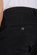 Pantalone chino gabardina nero