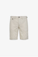 Bermuda chino riga in tono papiro-Dan John