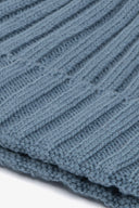 Cappello beanie a costa celeste