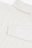 Maglia dolcevita a treccia panna